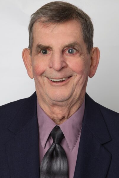 Arnold Tucker headshot