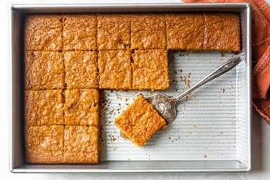 A pan of pumpkin bars.